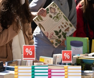 Grudniowy Kiermasz Książki Akademickiej na WFPiK